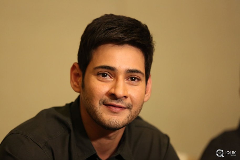 Mahesh-Babu-at-Srimanthudu-Movie-Press-Meet